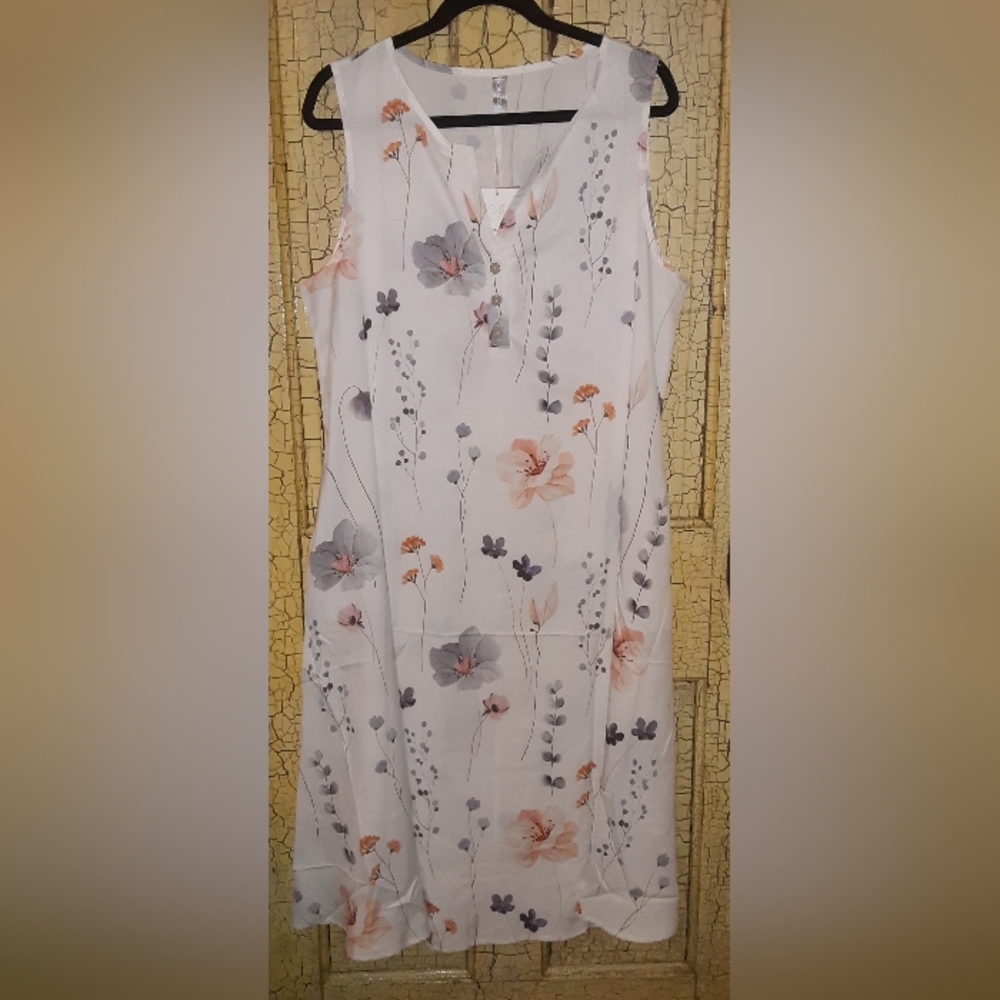 NWT Noracora floral dress